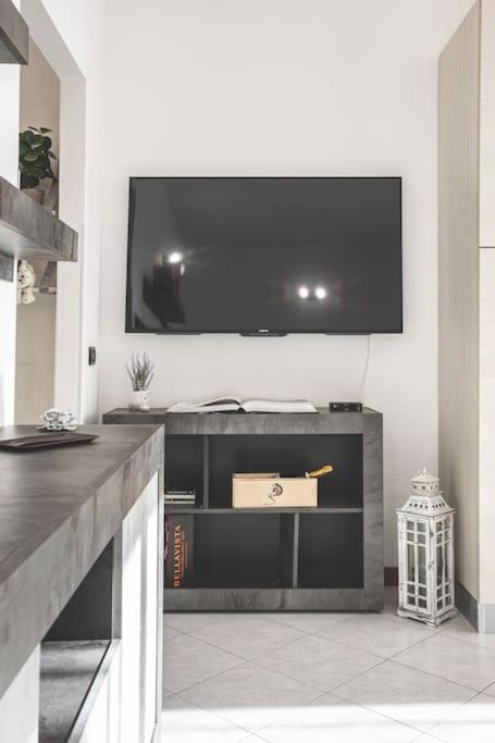 La Corte Apartment Monza - Milano + Free Wi-Fi Лисоне Екстериор снимка