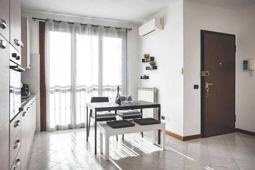 La Corte Apartment Monza - Milano + Free Wi-Fi Лисоне Екстериор снимка